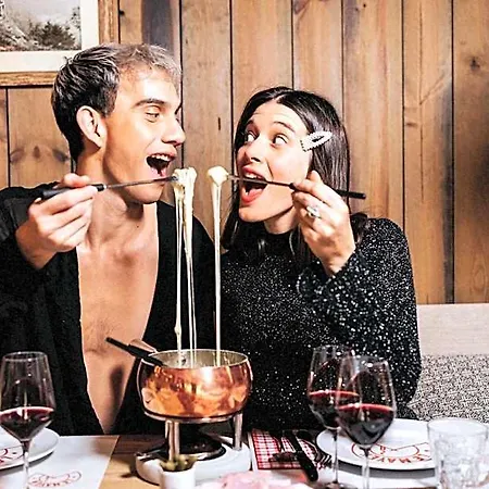 فندق La Folie Douce
